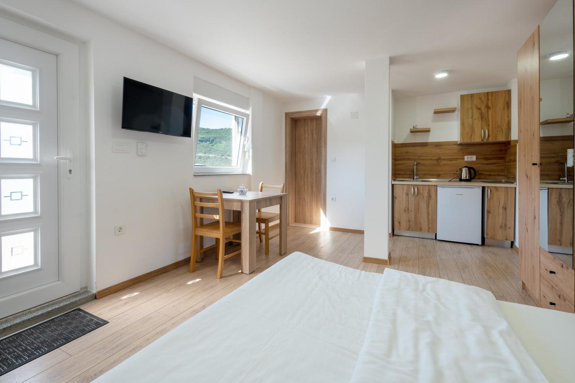 Apartments Budes Neum Bagian luar foto